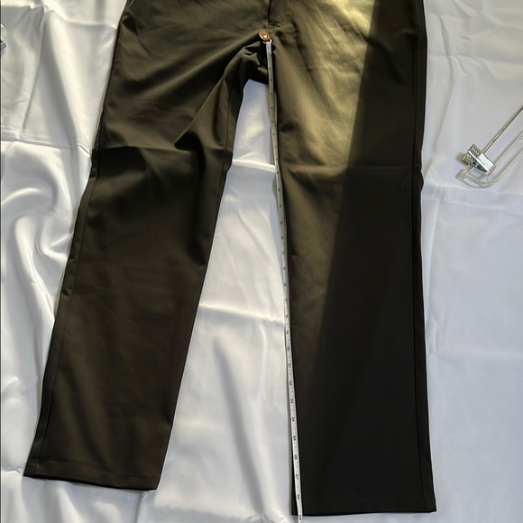 Black Cargo Golf Pants with Subtle Pattern - Picture 7 of 10